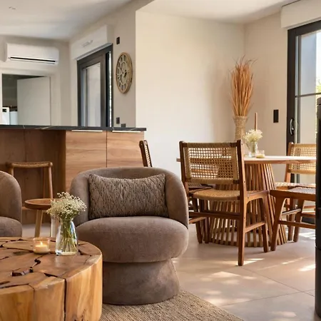Superbe Avec Piscine - - 7 Personnes *